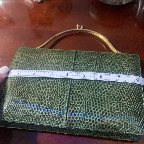❤️FINAL DAY❤️Vintage 1960’s green snake skin purse - Picture 6 of 7